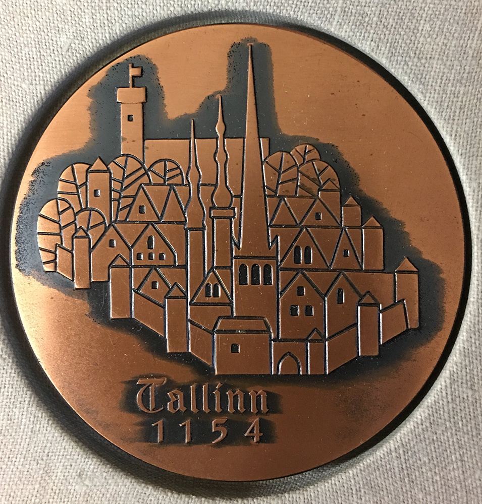 Лот 168. Медаль Таллин (Памятная медаль, посвященная Таллину. В оригинальной коробке.)